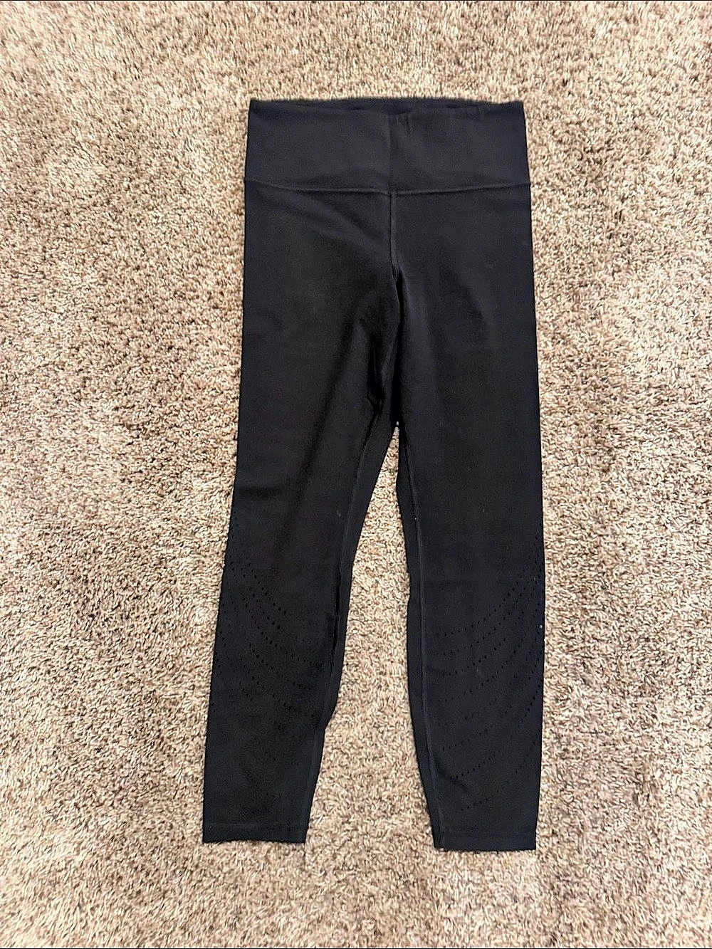Athleta Elation Lasercut 7/8 Tight Black Small